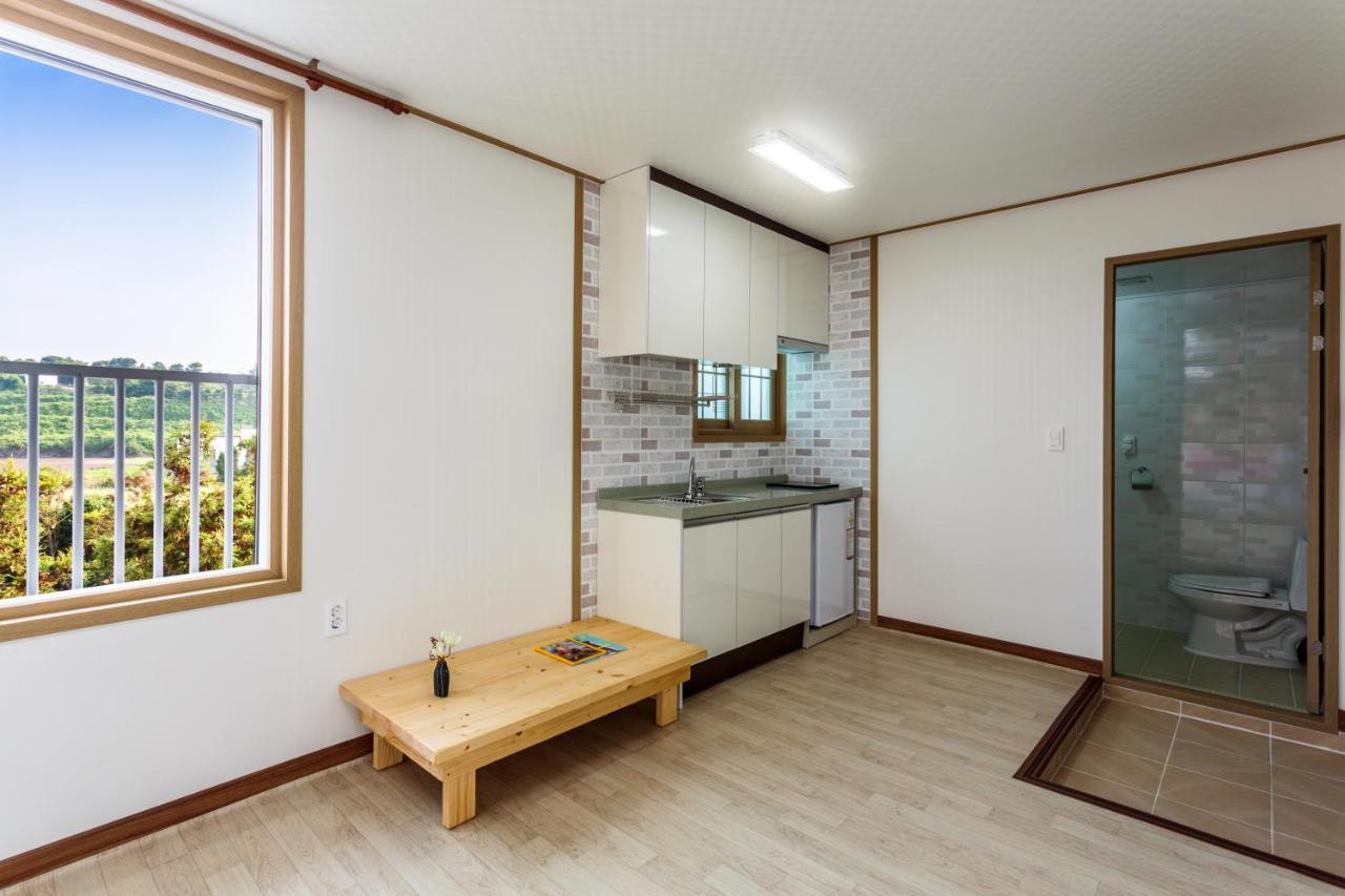 Jeju Wayo Pension Экстерьер фото