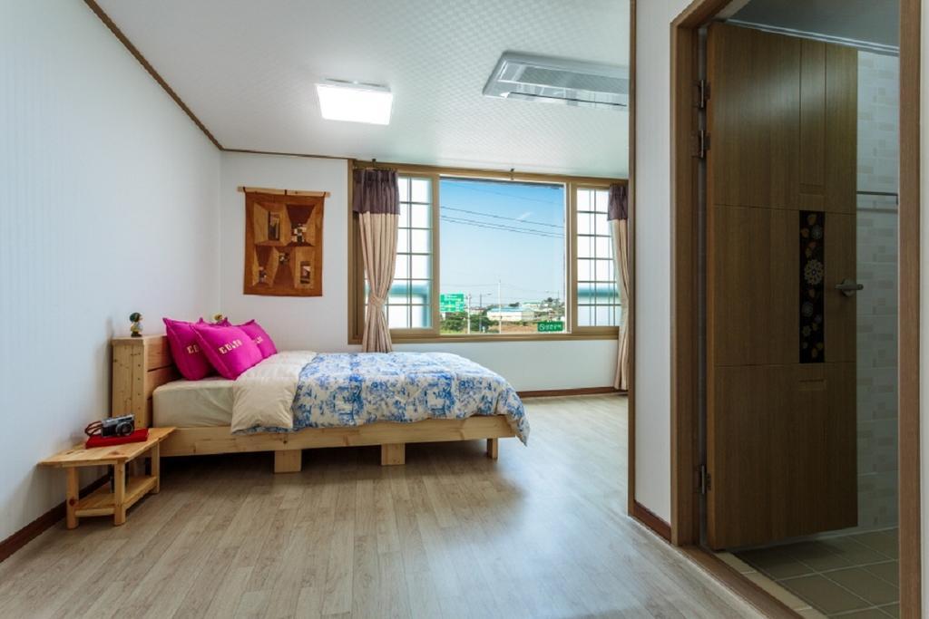 Jeju Wayo Pension Экстерьер фото